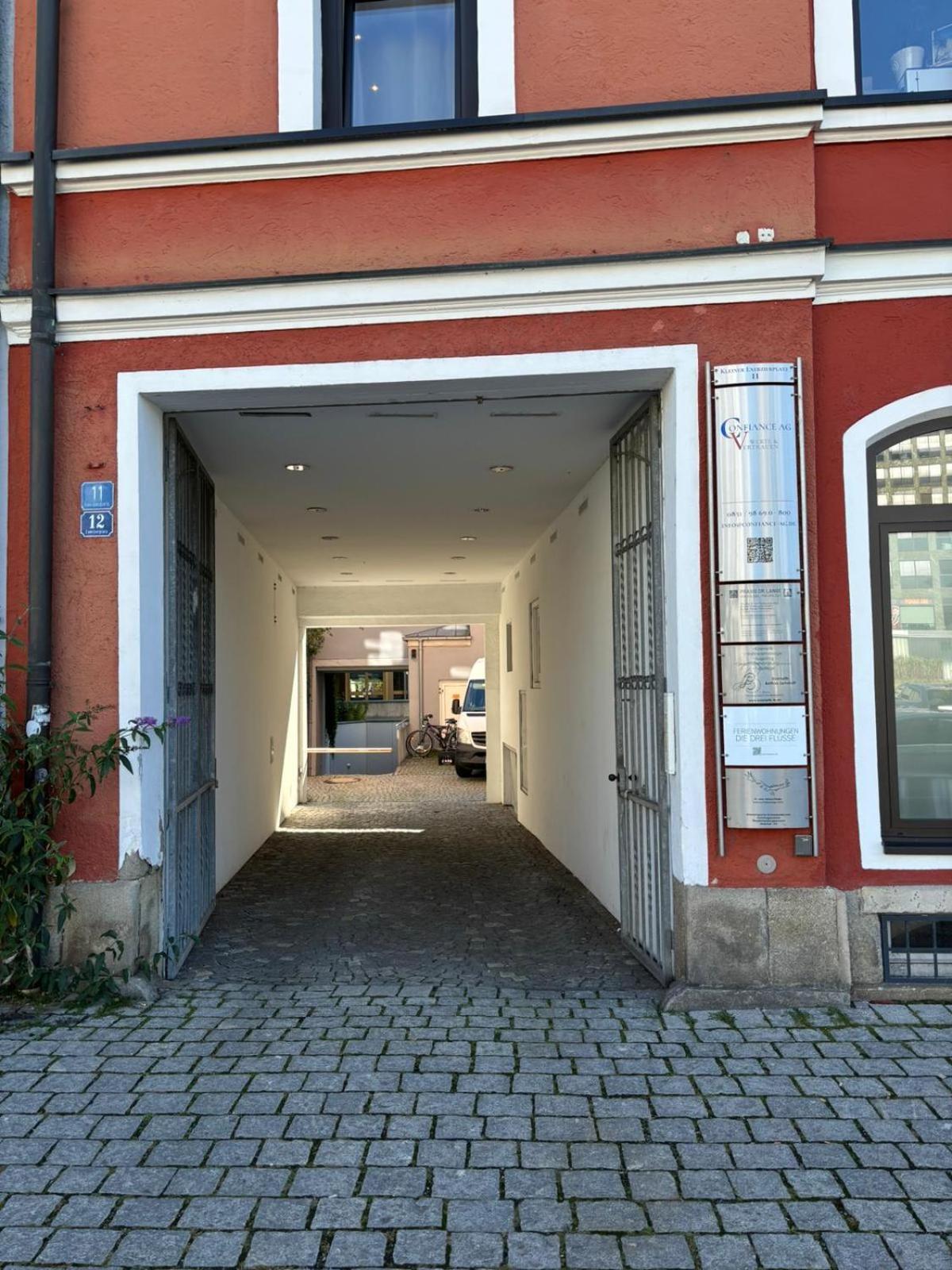 Wohnung Donau - Im Zentrum, Kueche, Parkplatz, Ruhig Gelegen Pasov Exteriér fotografie
